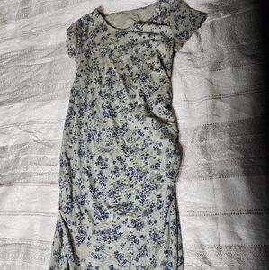 Isabella Maternity  Dress  Size small Green and navy flowers Very Soft
